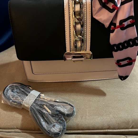 Also Glen Satchel New Condition Handbag with Strap Top Handle purse - Picture 5 of 7